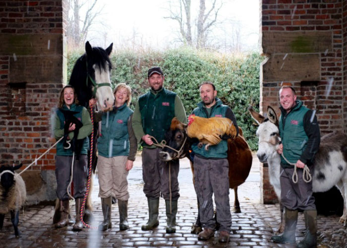 Farm staff web 700x500